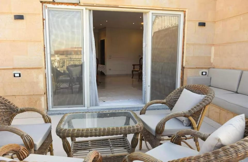 Luxurious penthouse in Al Maram landmark compound in the heart of new cairo Apartment in New Cairo City