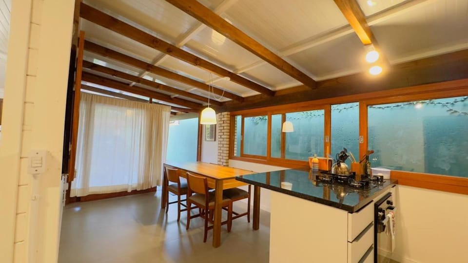 Casa de praia com duas suítes entre as praias do Campeche e da Joaquina House in Florianopolis
