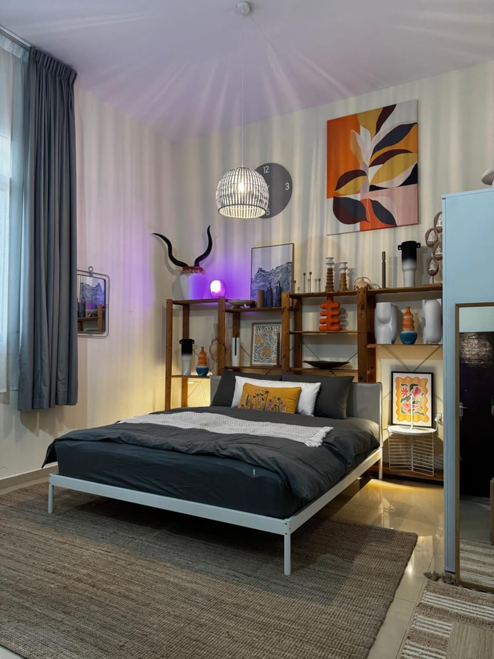 Living room, Photo of the whole room, Bedroom