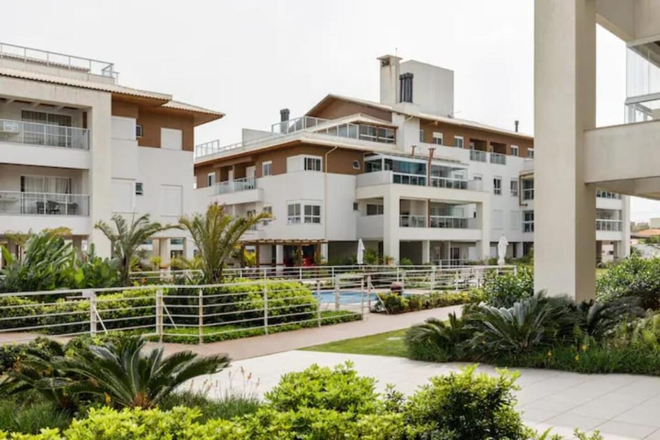 Apartment in Campeche, on the sand, comfort and tranquility Apartment in Florianopolis