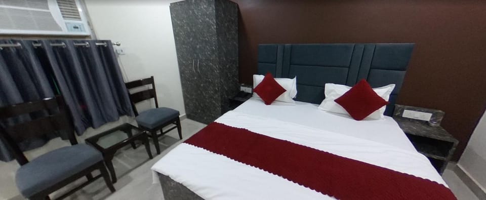EVERGREEN Inn Hotel in Lucknow