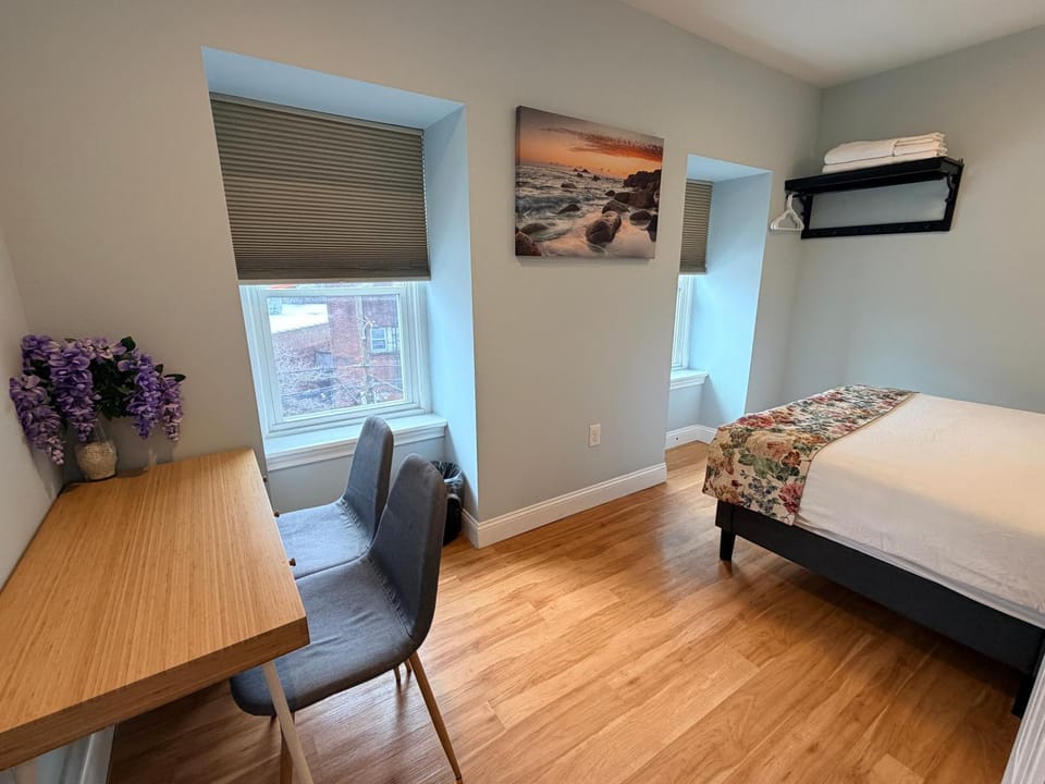 Super Cozy Two Bedrooms Apartment in University City Walk to Drexel&Near UPenn Vacation rental in Philadelphia