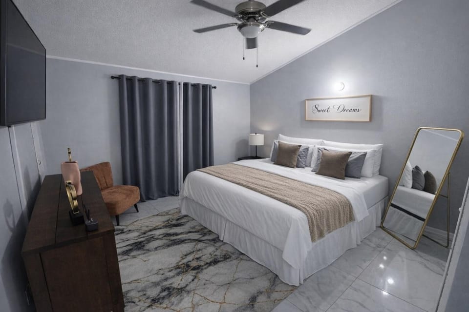 Bed, Bedroom, air conditioner