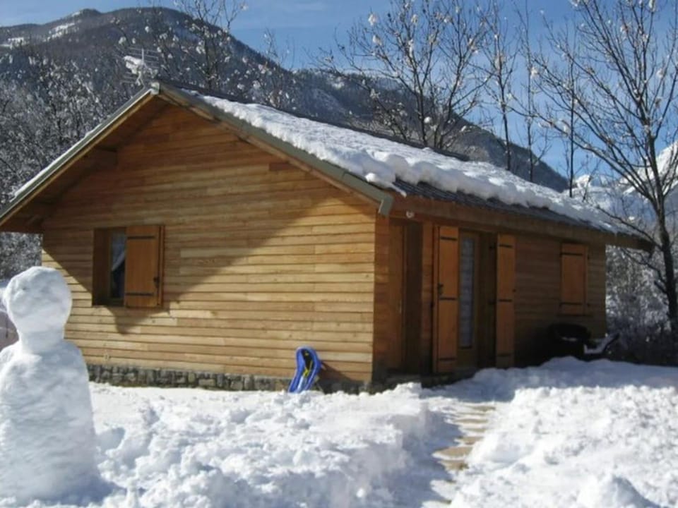 Chalet confortable avec terrasse pour 6 pers. - API-1-52-1382 Campground/ 
RV Resort in Piedmont