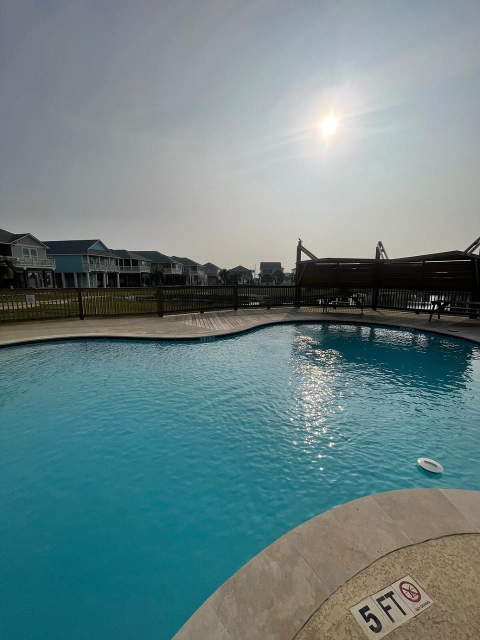 Walk 2 Beach & Huge Pool! Pets Allowed! Salty Sea Dawg House in Galveston Island