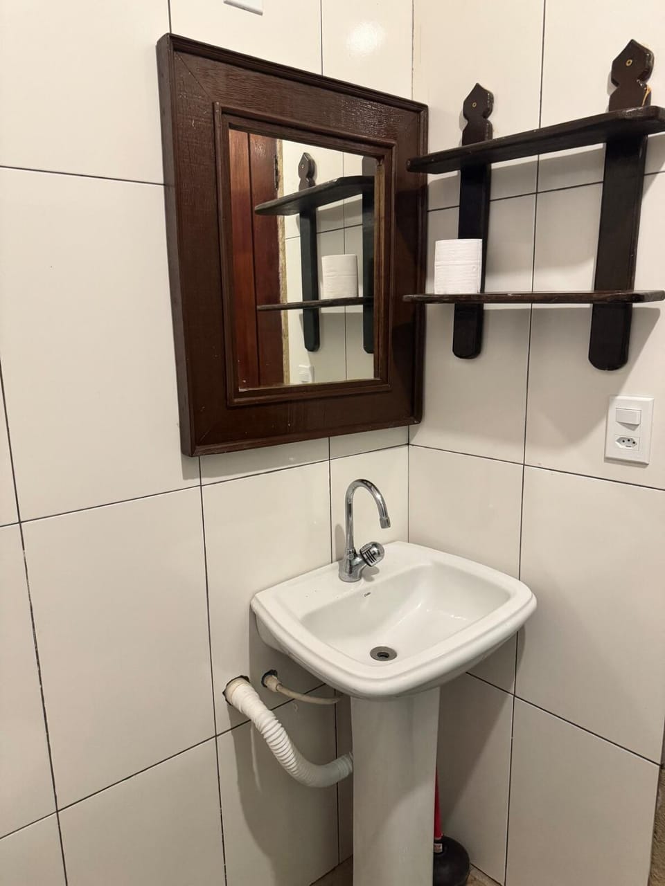 Flat com Churrasqueira e Piscina em Geribá para 04 pessoas House in Armacao dos Buzios