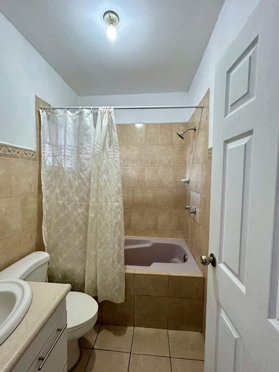 Shower, Toilet, Bathroom, Bath, towels