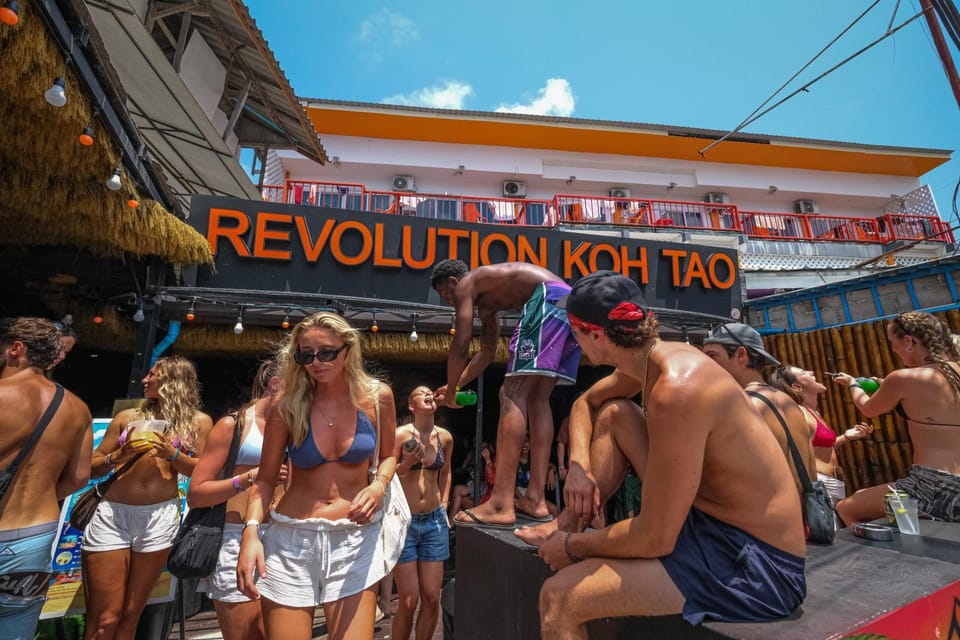 Revolution Hostel Koh Tao Hostel in Ko Tao