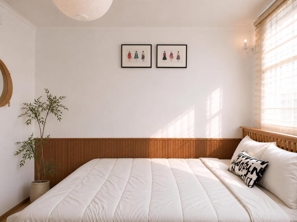 홍대중심, 홍대입구8번, 3Bed 2Room, 5인, 짐보관, 홀텔식침구, 공항버스8분, 쇼핑거리3분, 숲속공원 Villa in Seoul