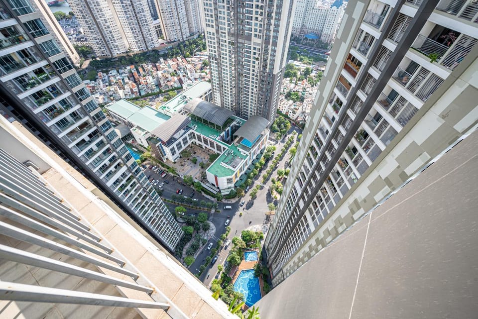 Property building, Bird's eye view