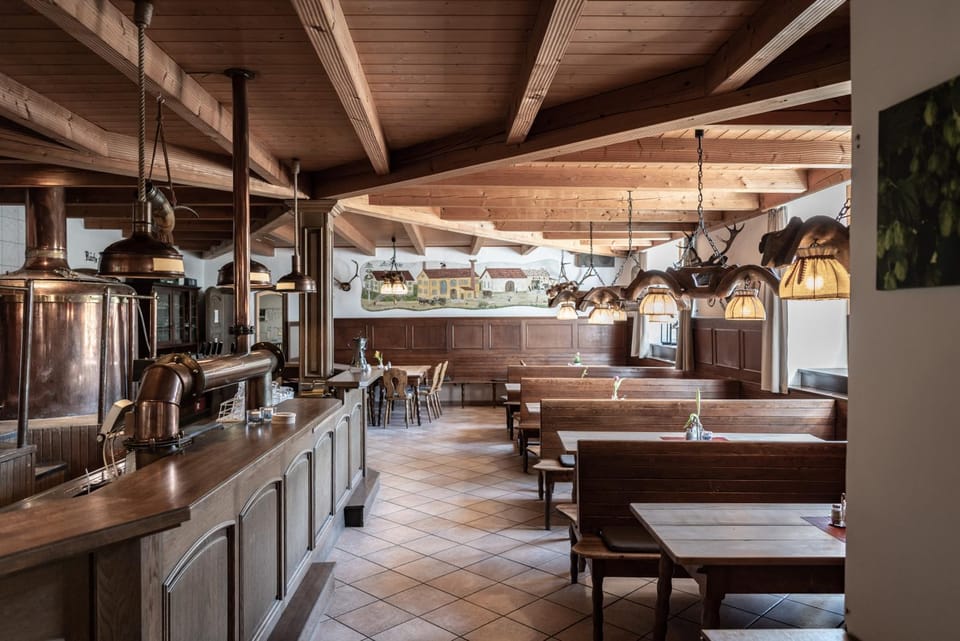 Restaurant/places to eat, Restaurant/places to eat