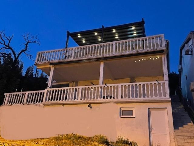 Property building, Balcony/Terrace