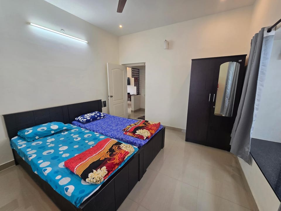 Bed, Bedroom, wardrobe