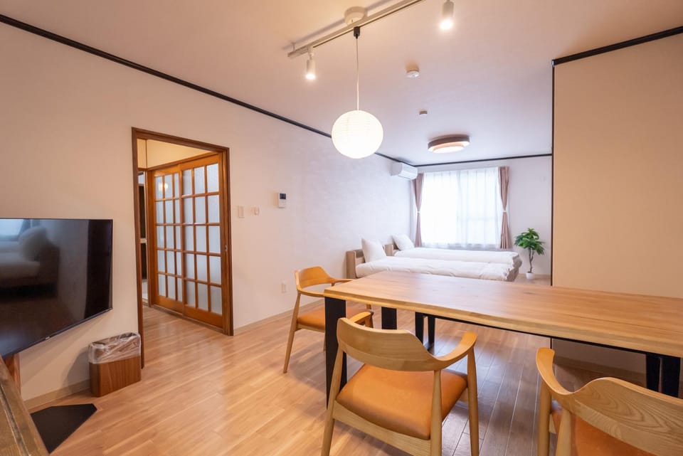 TV and multimedia, Living room, Dining area