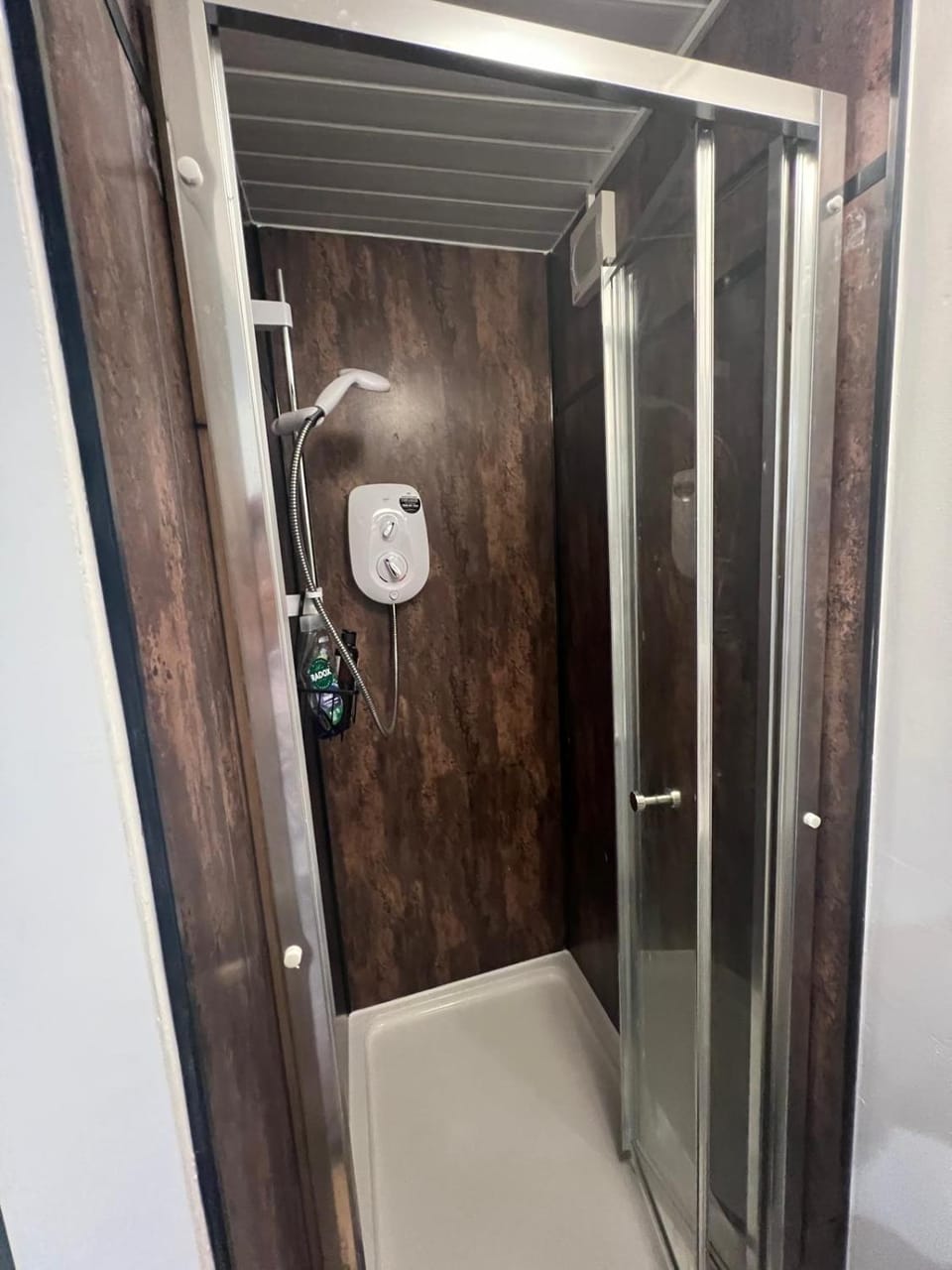 Timber Lodge Ensuite room Vacation rental in Corby