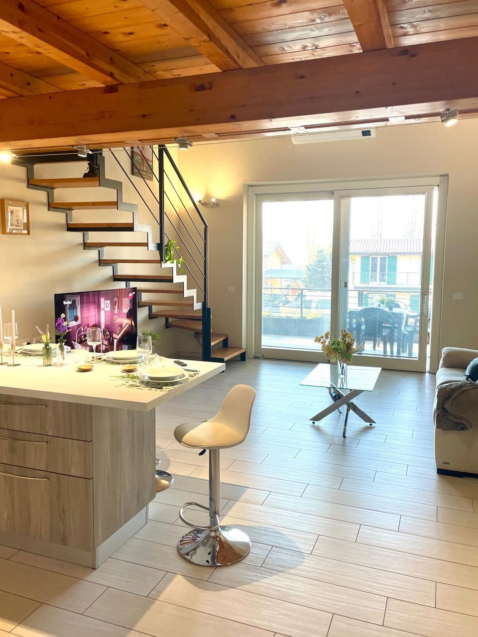 Living room, Seating area