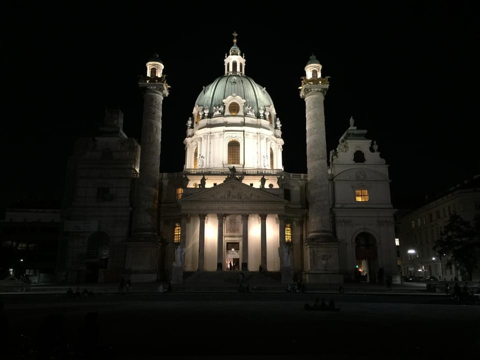 Nearby landmark, Night