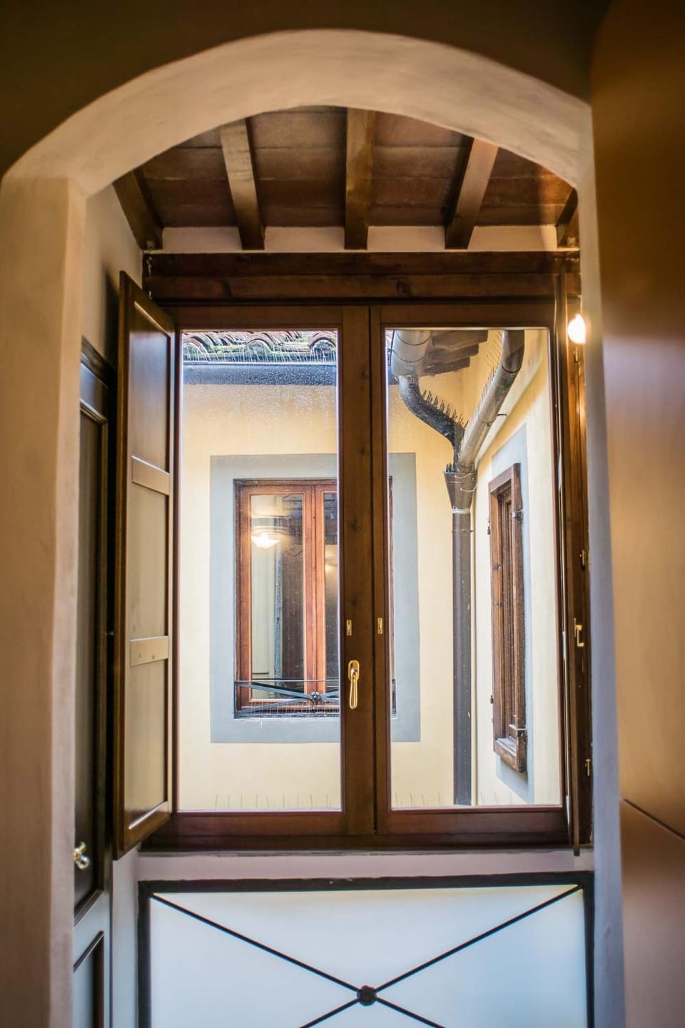 Twin Room ands Private Bath Central Florence Apartment in Florence