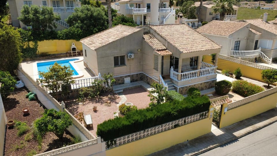 Property building, Garden view, Swimming pool