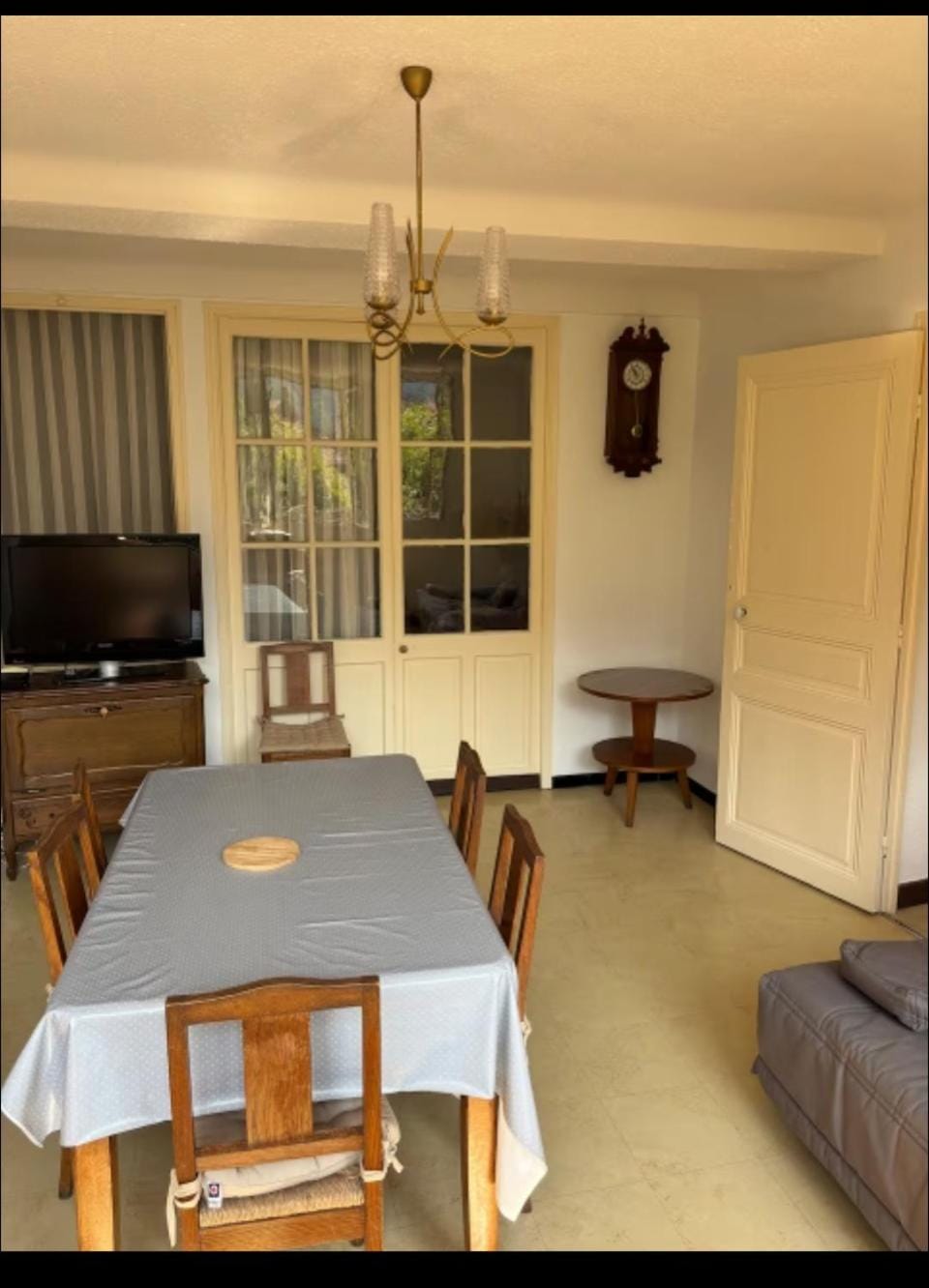 Appartement 5 pers climatisé idéal randonnées et train à vapeur proche Mercantour Apartment in Provence-Alpes-Côte d'Azur