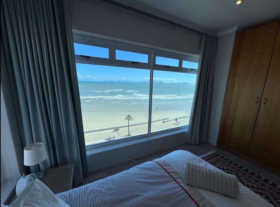 Pips Place Penthouse 501 Apartment in Cape Town