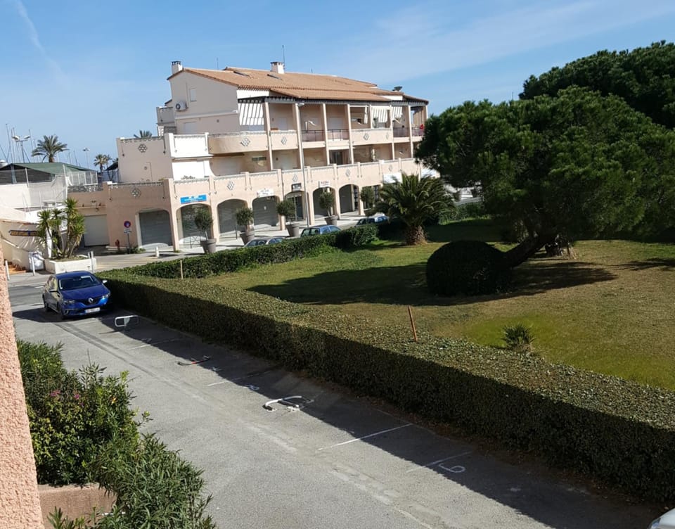 O'Paloma - appartement T2 au port - Parking - Terrasse Apartment in Saint-Cyprien