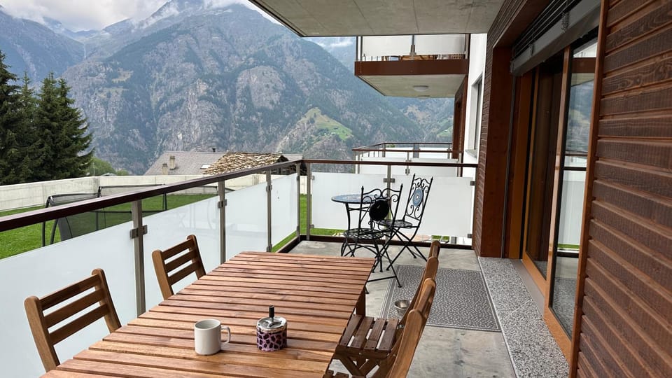 Property building, Day, Natural landscape, View (from property/room), Balcony/Terrace, Mountain view