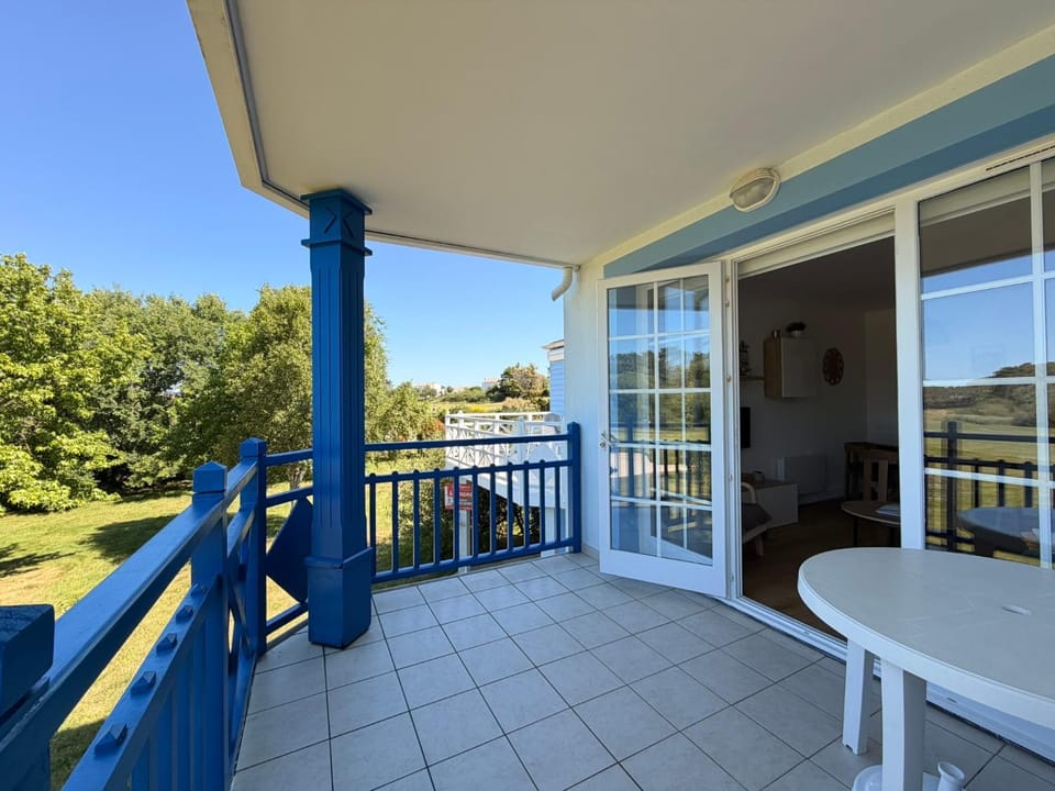 Vue sur golf et foret Apartment in Talmont-Saint-Hilaire
