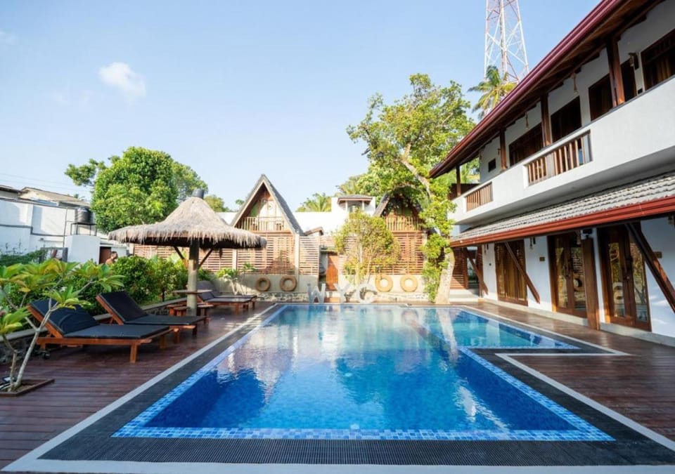 Property building, Swimming pool