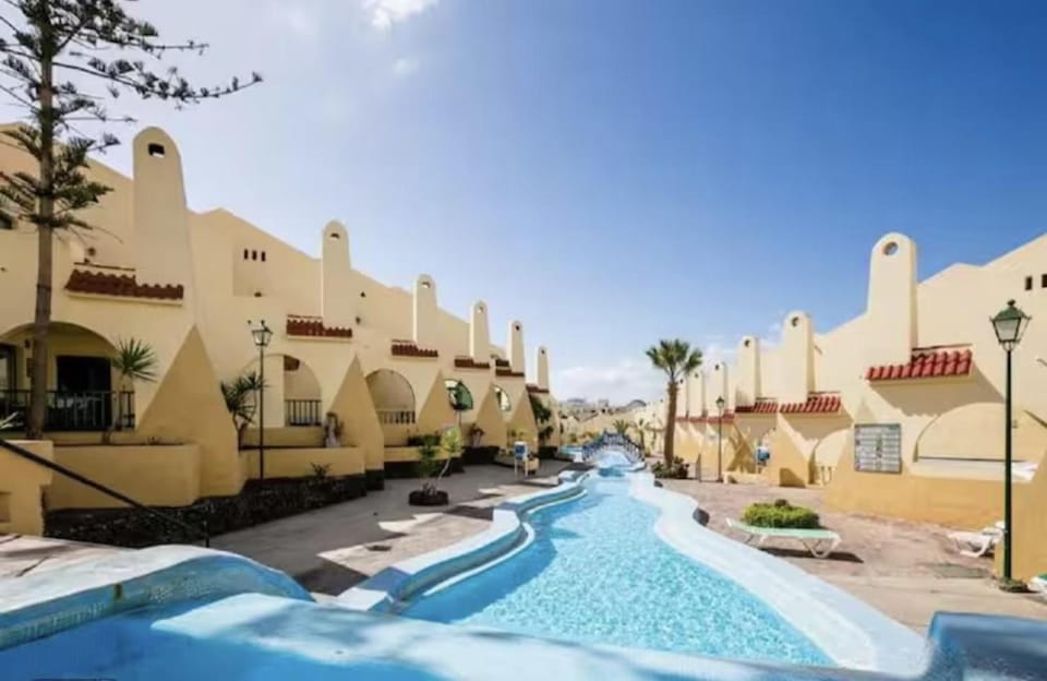 Sun & Pool Retreat Complex Costa Adeje Apartment in Costa Adeje