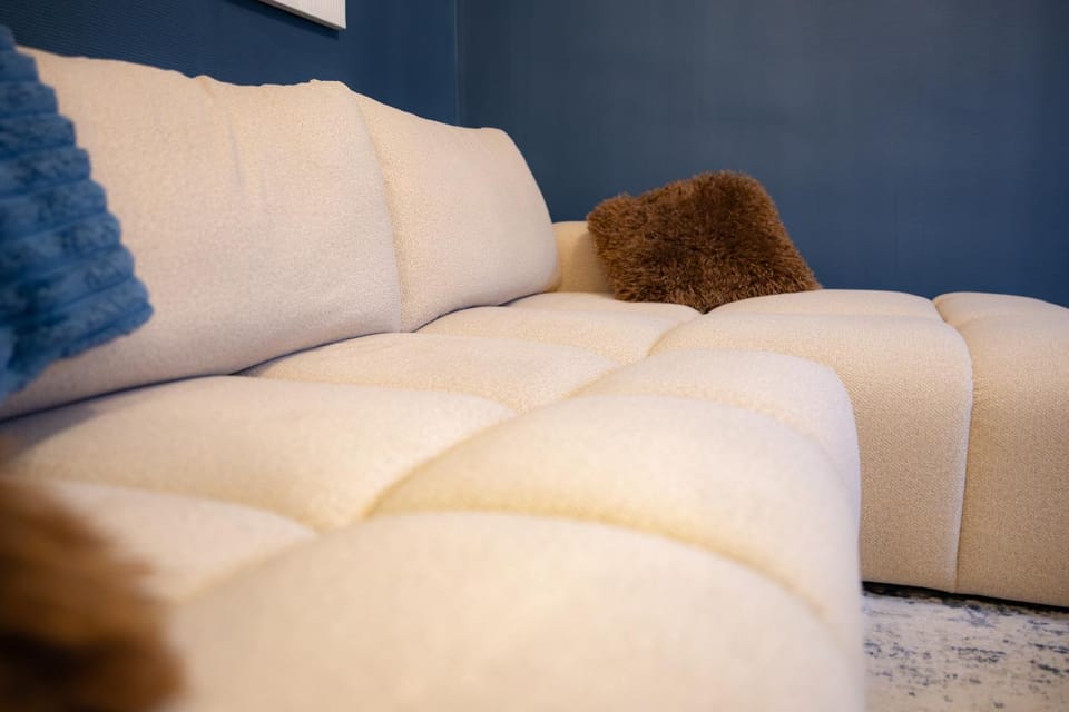 LouerAngoueme - L'Ecrin Bleu - Idéal Couple & professionnels - Localisation idéal centre-ville et gare - Wifi - Netflix Apartment in Angoulême