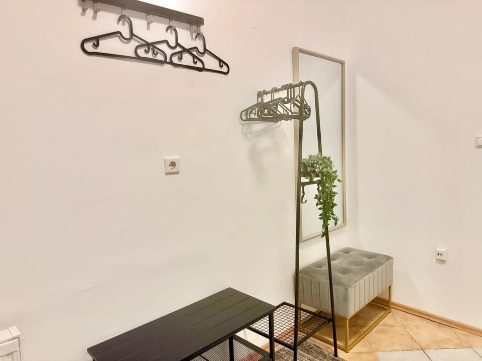 Spacious Ground Floor Apartment near Center Apartment in Vienna