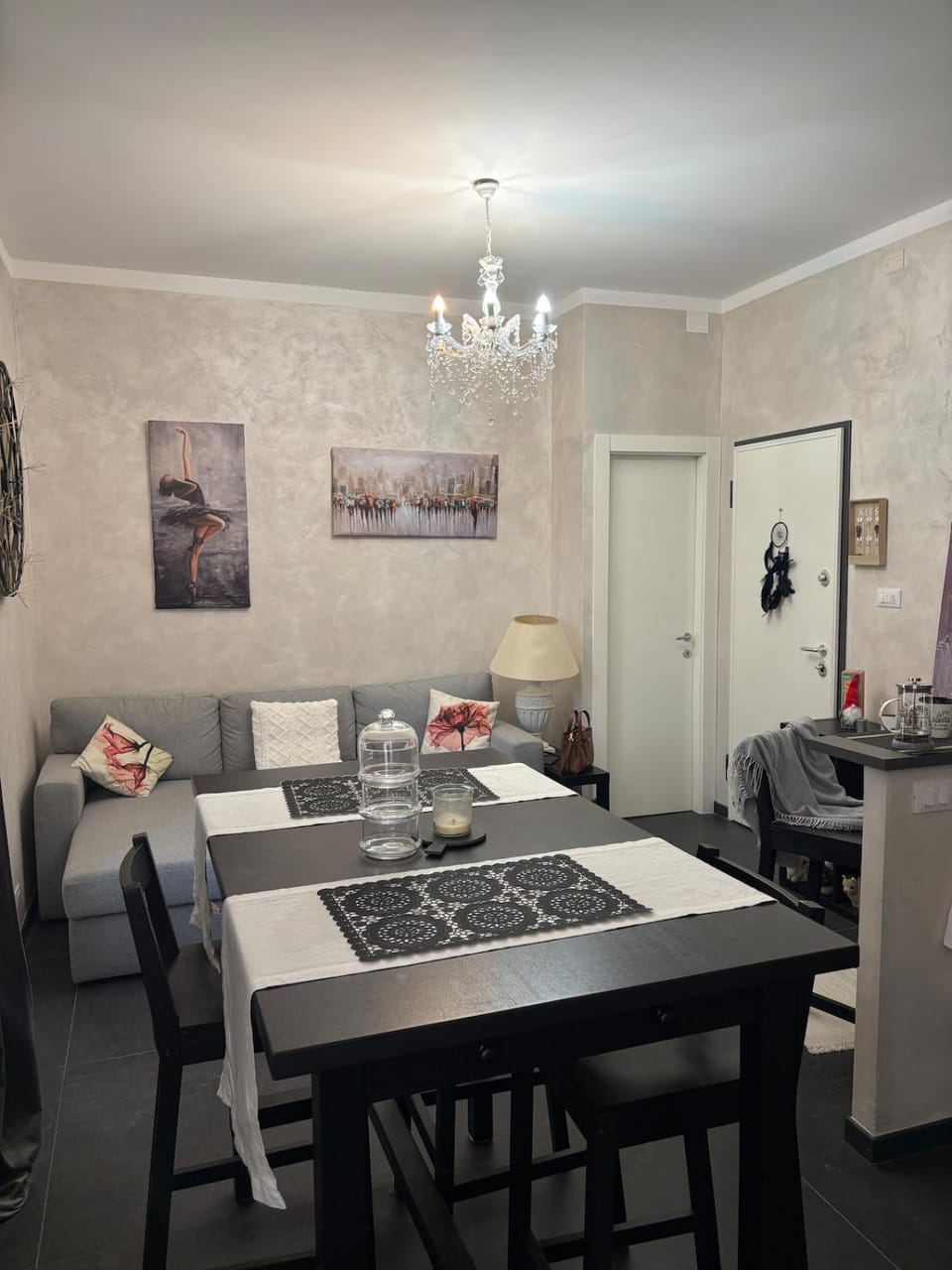 Living room, Dining area