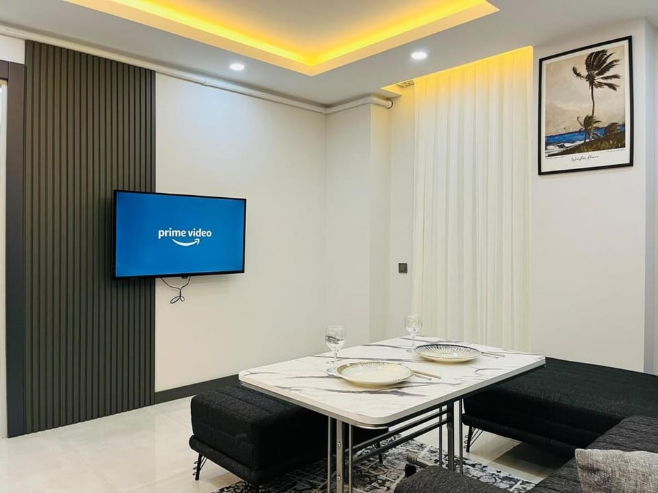 13 Luxury Apartment with Elevator in the Center Apartment in Antalya