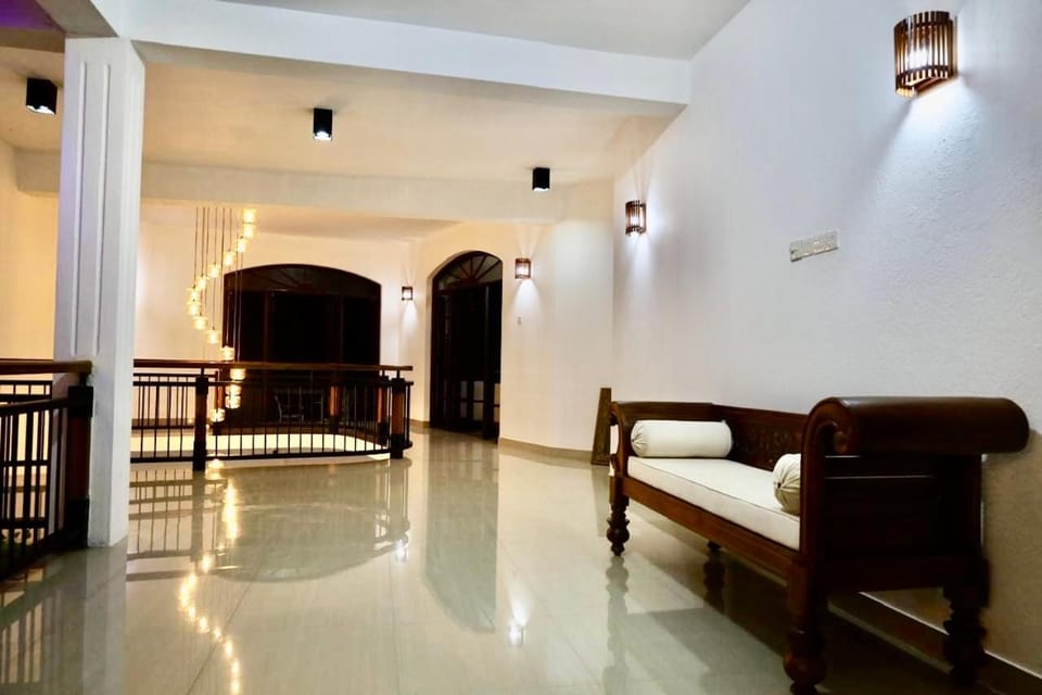 Living room, Photo of the whole room, Seating area