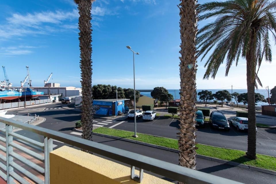 Apartamentos Amarelo Apartment in Madeira District