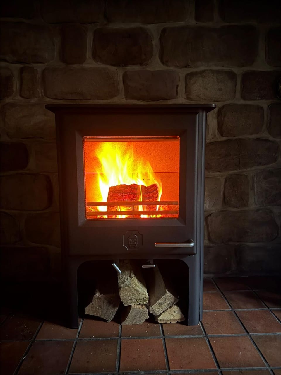Living room, fireplace
