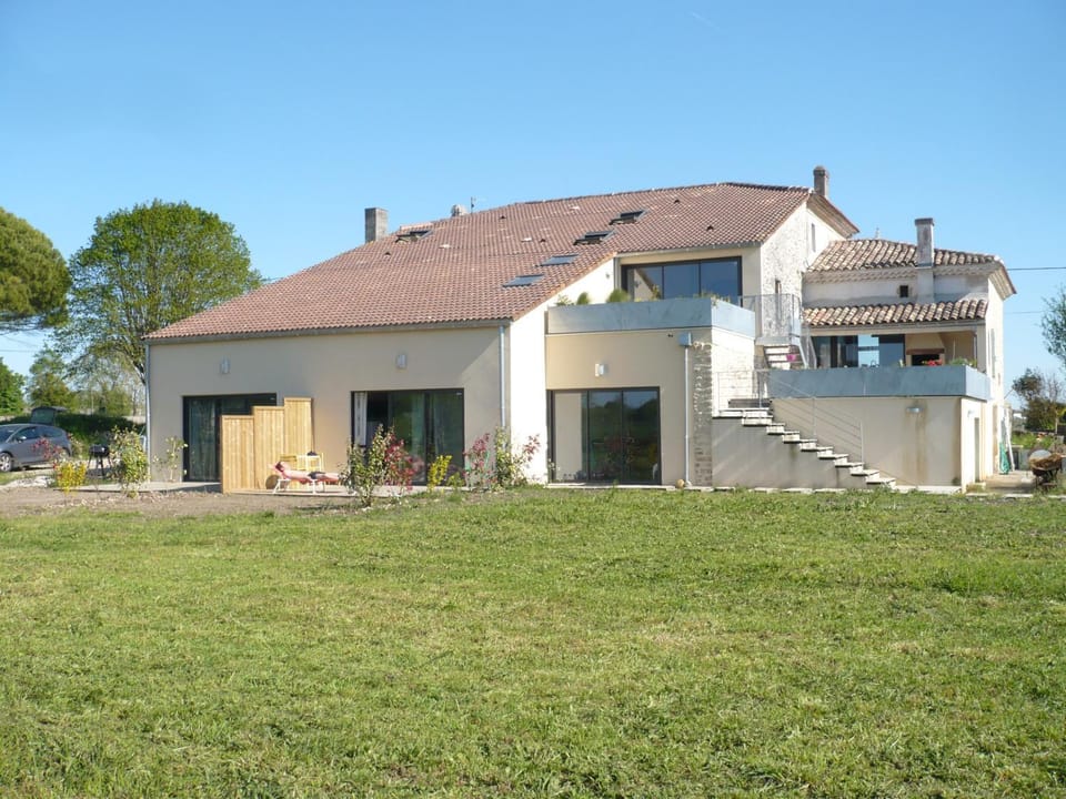 Property building, Patio, Garden
