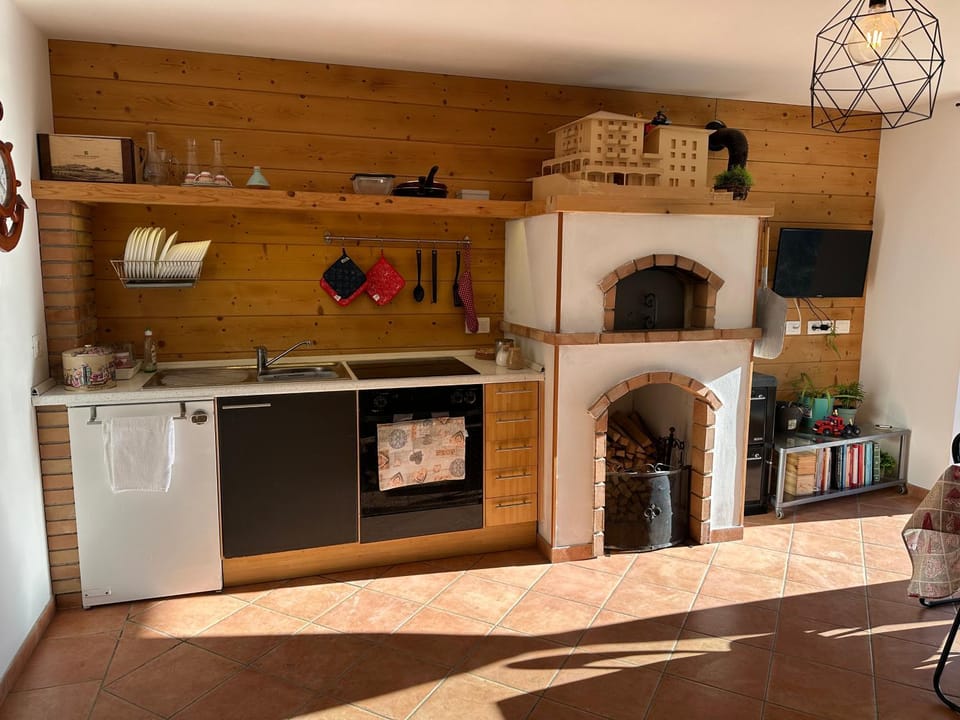 Kitchen or kitchenette