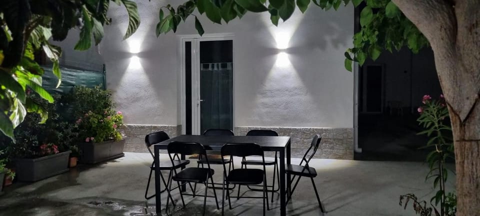 Night, Garden