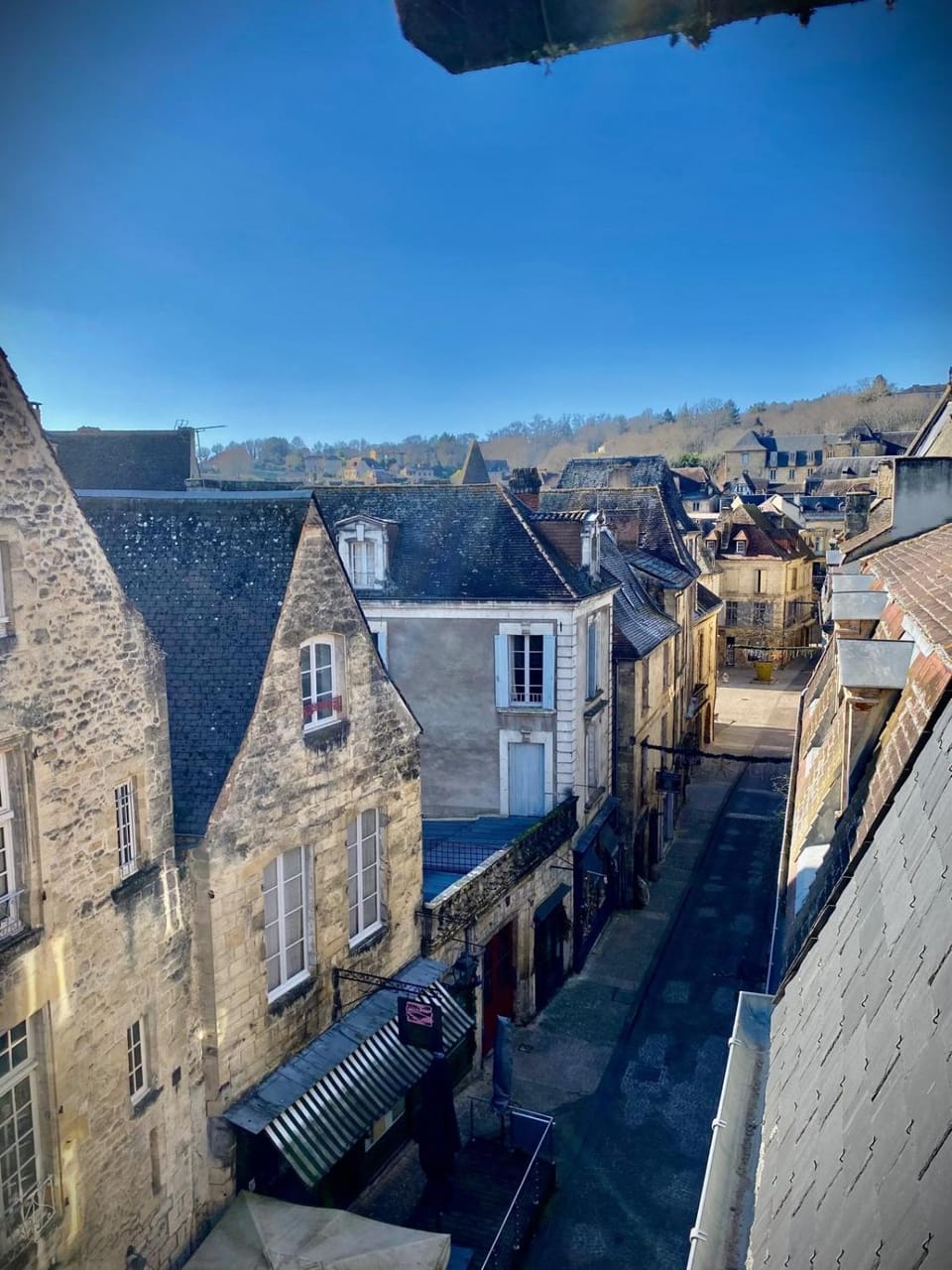 Les Toits de Fénelon, au coeur du centre historique, clim, parking privé Apartment in Occitanie