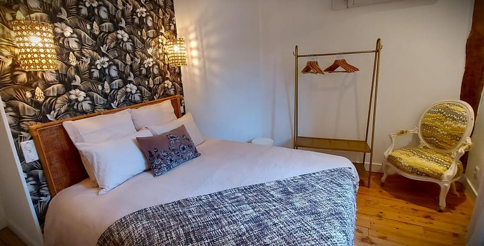 Les Toits de Fénelon, au coeur du centre historique, clim, parking privé Apartment in Occitanie