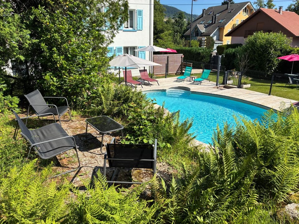 Chalet familial Gerardmer centre - salle de jeu - piscine partagée Chalet in Gérardmer