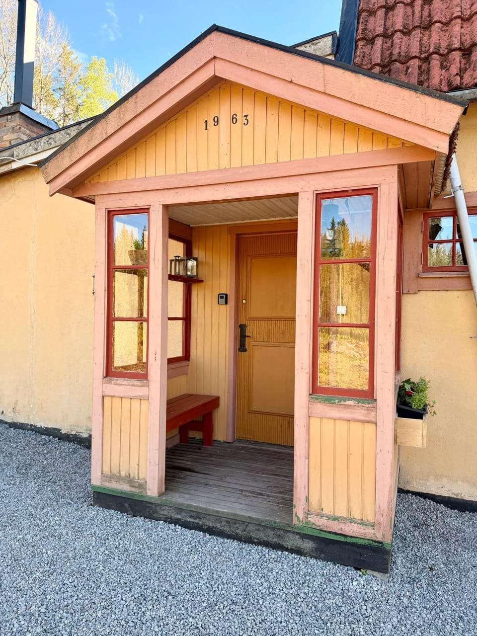 Charmig gammal lanthandel House in Uppsala County, Sweden