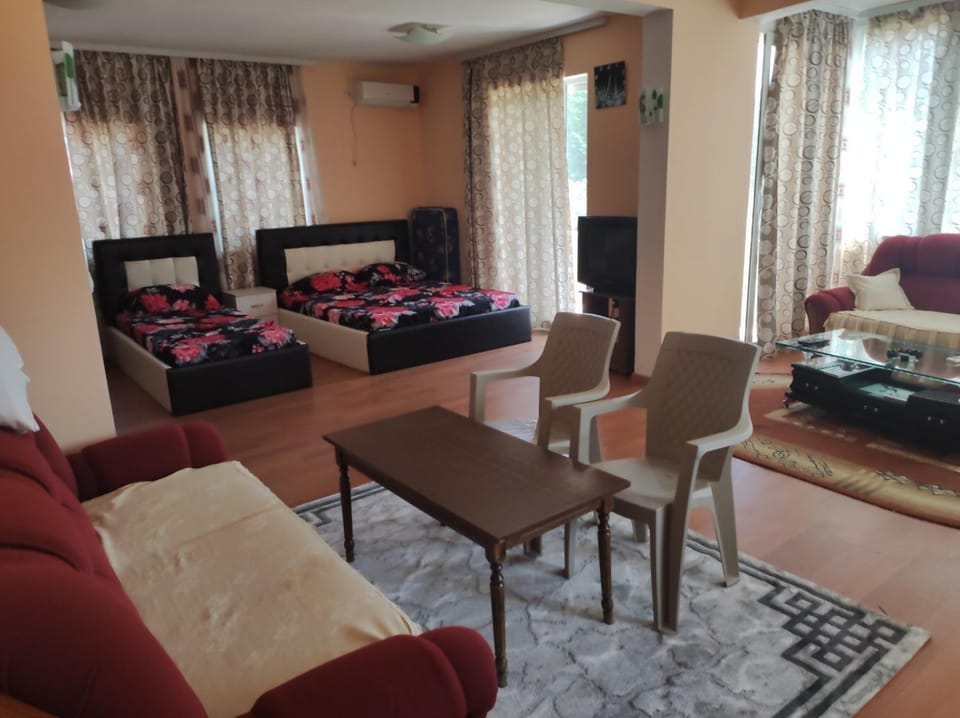 Grandino1 rooms&apartments Ulqin Apartment in Ulcinj Municipality