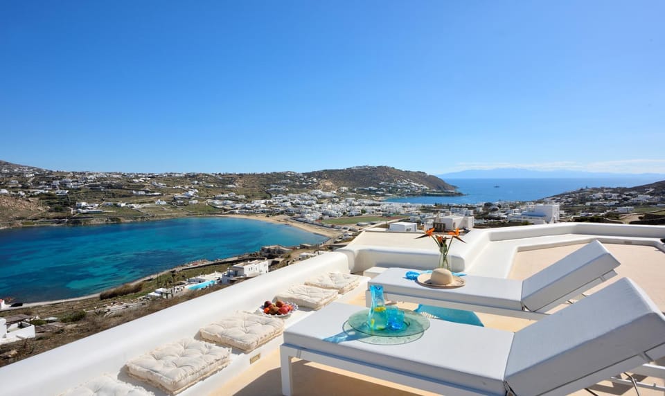 Villa Divine - 10 bedrooms in Ornos, Tennis court Villa in Ornos