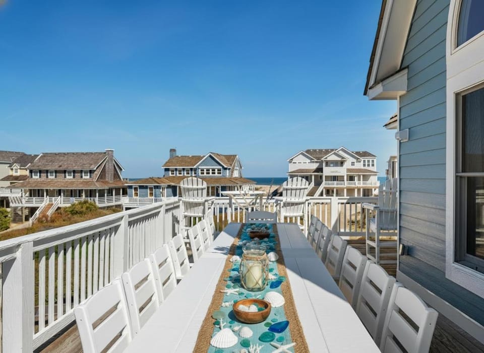 6BR OBX Escape, Oceanside, Pool, Hot Tub & Games House in Nags Head