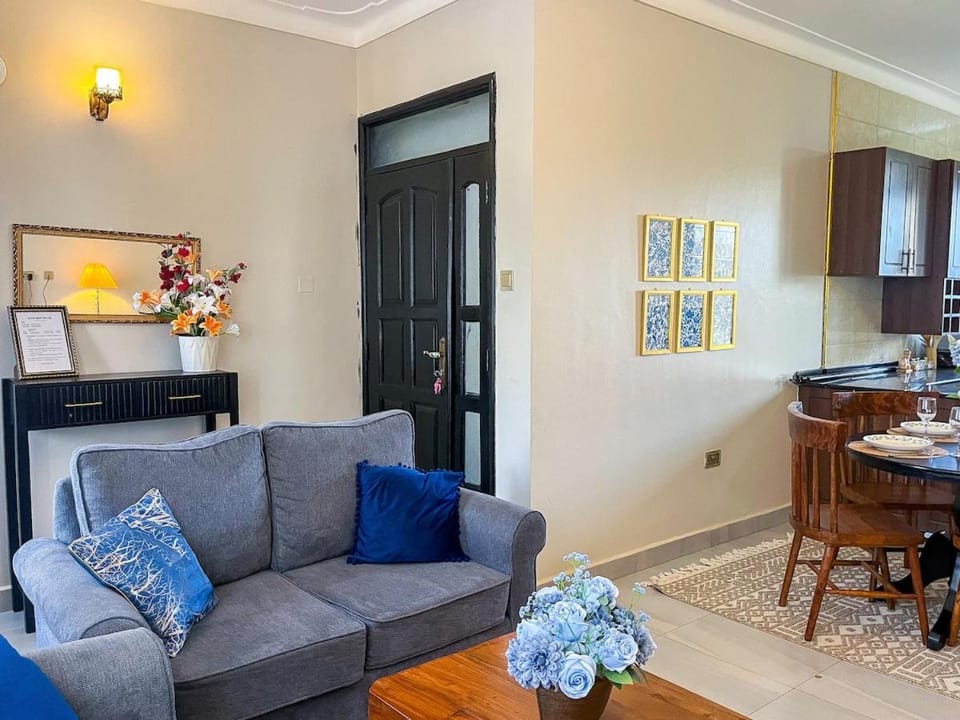 Elegant Comfort-2BR Apartment Kisasi Apartment in Kampala