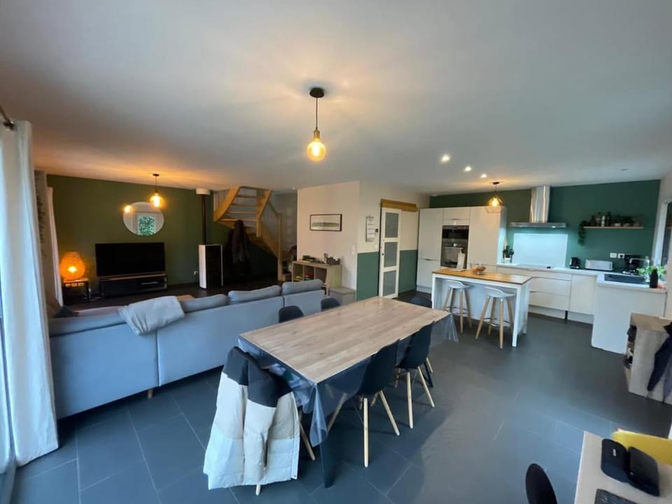 Maison moderne chaleureuse & lumineuse - Pyrénées House in Occitanie