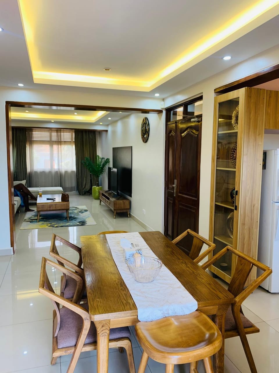 Cwezi furnished apartment Apartment in Kampala